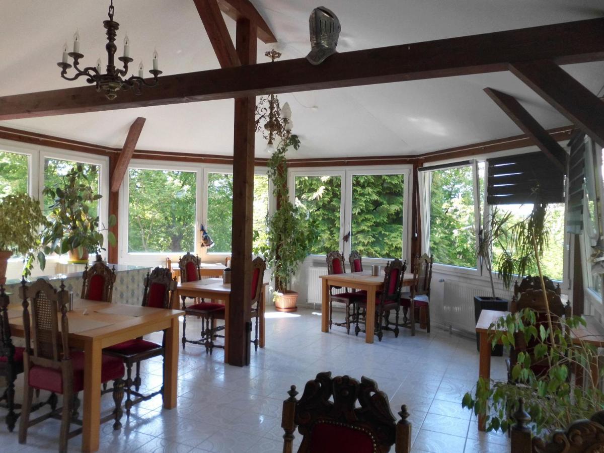 בראונלאגה Hotel Sonnenberg Schloesschen מראה חיצוני תמונה